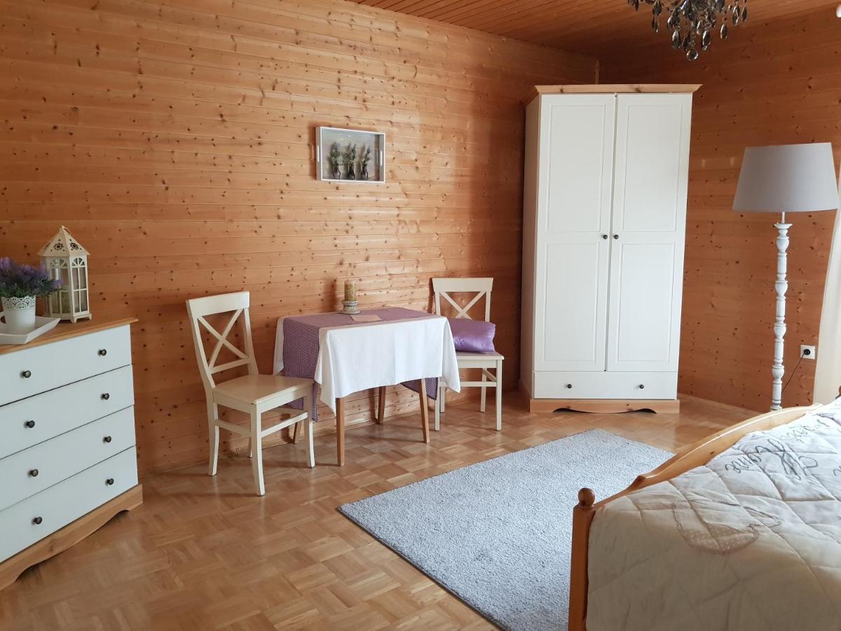 Feriendomizil Wetzelberger Apartman Monichwald Kültér fotó